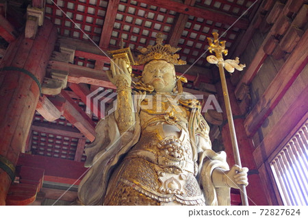 世界文化遺產奈良忠雄古城東大寺大佛殿立像 世界文化遺產奈良忠雄古城東大寺大佛殿立像 72827624