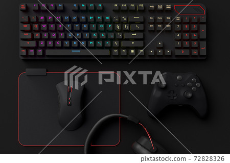 vr headset with keyboard and mouse