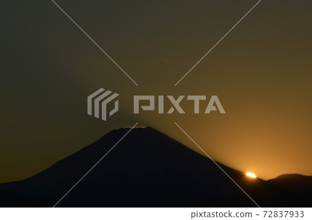 鑽石富士山（高尾山/八王子市，東京） 72837933