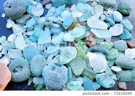 I want to age like sea glass  Beachcombing Magazine