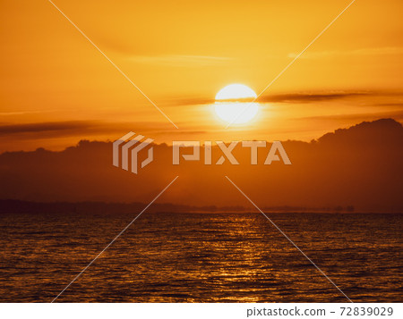 Sun seen from Southern Beach 72839029