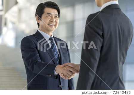 搖動業務場景圖像 搖動業務場景圖像 72840485