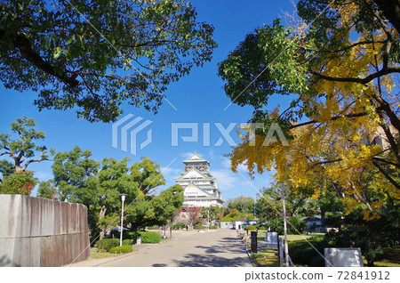 Osaka Castle, a landmark of Osaka 72841912