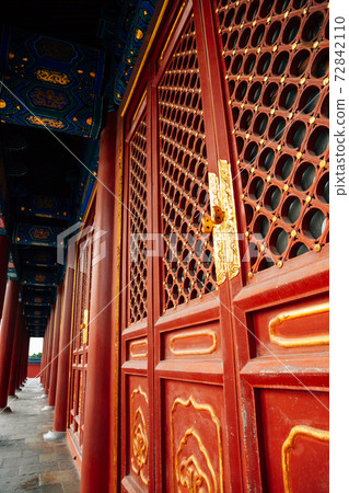 Temple of Heaven, historic architecture in Beijing, China 72842110