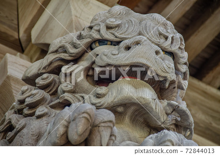 Wood carving of Hachiman Shrine in Izu Inatori Wood carving of Hachiman Shrine in Izu Inatori 72844013