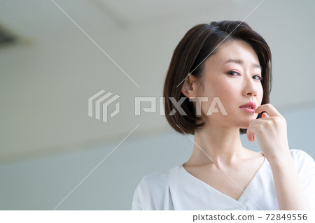 A woman worried about middle age 72849556