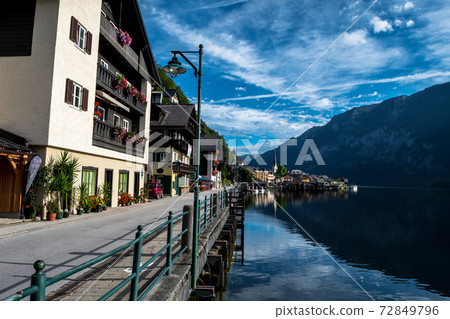 Picturesque Lakeside Town Hallstatt At Lake Hallstaetter See In Austria 72849796