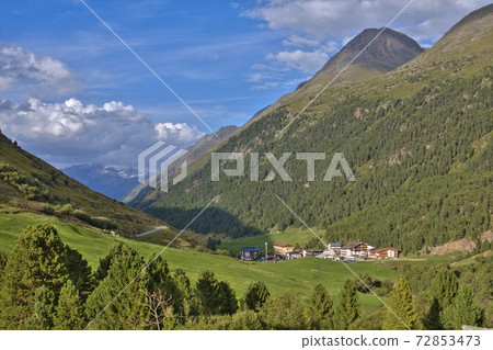 Alps 72853473