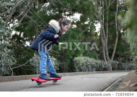 Kids playing with brave board Kids playing with brave board 72854854