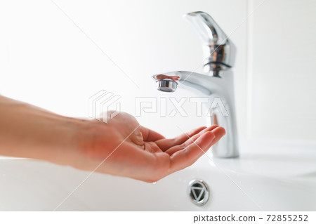 hand under faucet without water hand under faucet without water 72855252