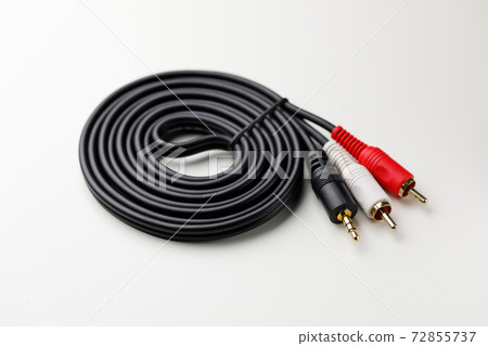 RCA mini jack audio cable, white background 72855737