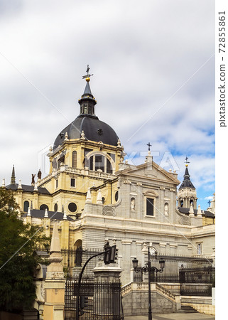 Almudena Cathedral, Madrid Almudena Cathedral, Madrid 72855861