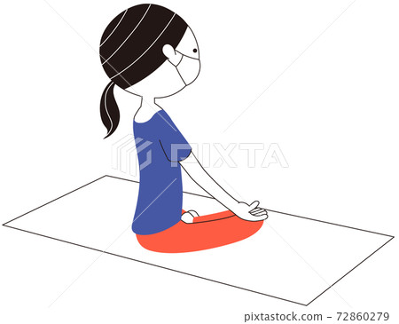 一名戴著面具並在Ska Asana(Anrakuza姿勢)姿勢下做瑜伽紅的長發女子 一名戴著面具並在Ska Asana(Anrakuza姿勢)姿勢下做瑜伽紅的長發女子 72860279