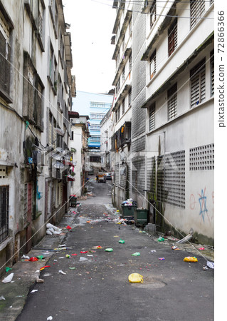 Malaysia_Kuala Lumpur back alley Malaysia_Kuala Lumpur back alley 72866366