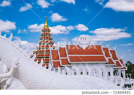 Wat Huay Pla Kang, white big buddha and dragons in Chiang Rai, Chiang Mai province, Thailand 72869491