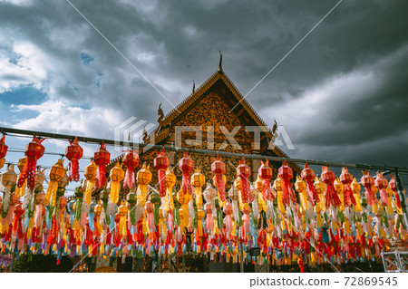 Wat Phrathat Haripunchai Woramahawihan during Loy Khratong lantern festival in Lamphun, Chiang Mai Wat Phrathat Haripunchai Woramahawihan during Loy Khratong lantern festival in Lamphun, Chiang Mai 72869545