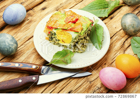 Easter egg pie 72869867