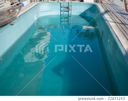 Children's plastic blue pool with water blue Children's plastic blue pool with water blue 72871253