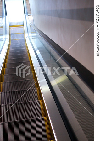 自動扶梯的圖像 自動扶梯的圖像 72871455
