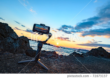 Time-lapse photography of the sunset Time-lapse photography of the sunset 72873137