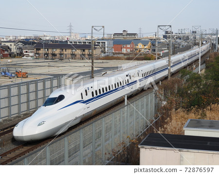 Shinkansen N700S J1 formation at Otsu Ichiriyama Shinkansen N700S J1 formation at Otsu Ichiriyama 72876597