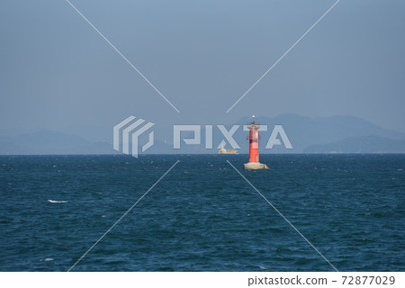 海和紅色燈塔 海和紅色燈塔 72877029