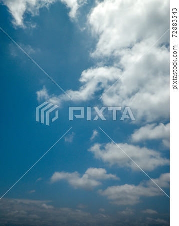 Sky  72883543