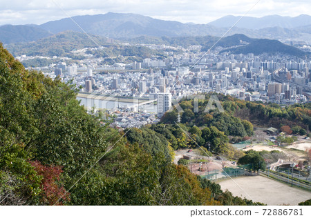 View of the cityscape from Hiroshima Ryuo Park 72886781