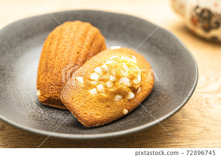 瑪德琳（烤製的糖果） 72896745