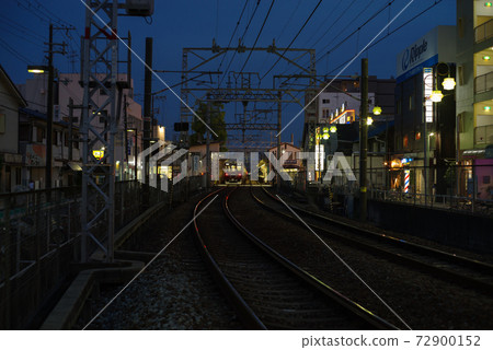 阪急服部天神站的夜景 阪急服部天神站的夜景 72900152