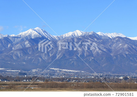 Winter Azumino and Northern Alps 72901581