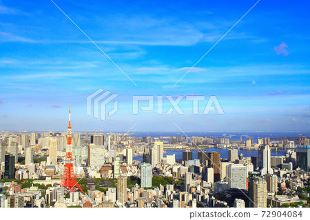 Tokyo, Tokyo cityscape and Tokyo Tower landscape Tokyo, Tokyo cityscape and Tokyo Tower landscape 72904084