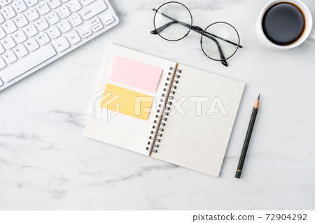 Office notebook work model office table desk オフィス フリーランス Office notebook work model office table desk オフィス フリーランス 72904292