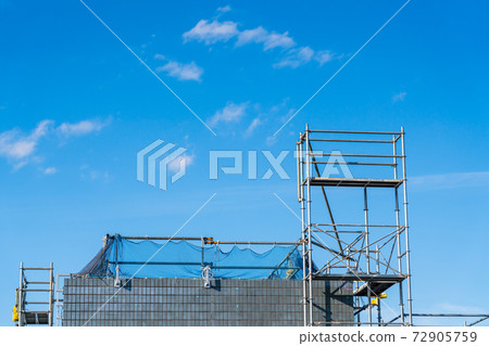 Outer wall repair work 72905759