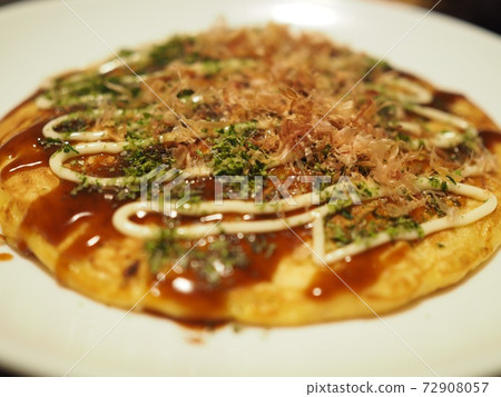 Okonomiyaki 72908057
