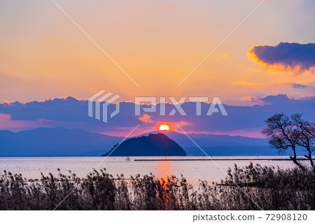 Lake Biwa, Shiga Prefecture, Hubei scenery Lake Biwa, Shiga Prefecture, Hubei scenery 72908120