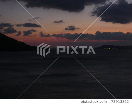 圖巴海中的冬季日出 圖巴海中的冬季日出 72913832
