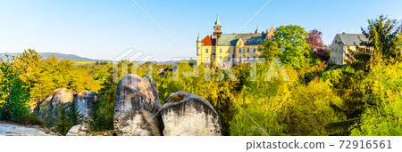 Hruba skala castle built on the top of sandstone rocks. Bohemian Paradise, Czech: Cesky raj, Czech Republic Hruba skala castle built on the top of sandstone rocks. Bohemian Paradise, Czech: Cesky raj, Czech Republic 72916561