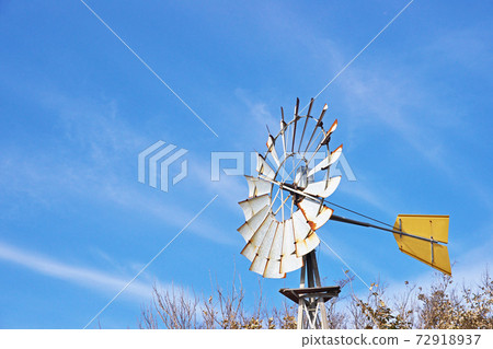 Windmill for fetching water Windmill for fetching water 72918937
