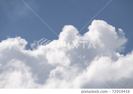 聖保羅雲彩和藍天巴西 聖保羅雲彩和藍天巴西 72919416
