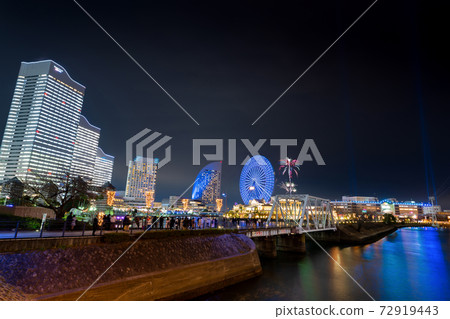 Yokohama Minatomirai Christmas Eve whole building lighting event and fireworks 72919443