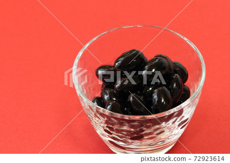 Black bean  72923614