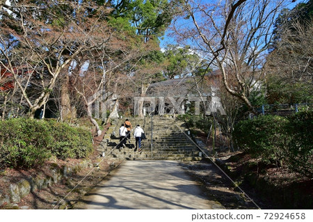 Kamado Shrine 72924658