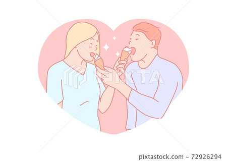 Family leisure, eating dessert together, positive emotion concept 72926294
