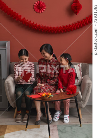 Chinese Family Preparing For New Year Chinese Family Preparing For New Year 72931365