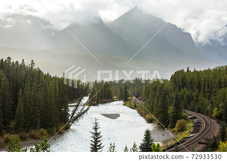 Mountains in Canada 72933530