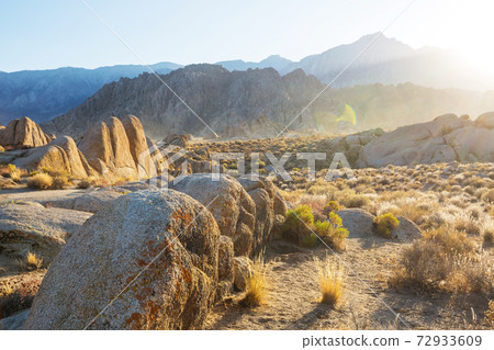 Alabama hills 72933609