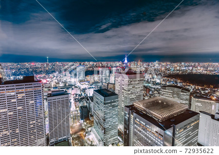 Night view of Shinjuku lined with skyscrapers Night view of Shinjuku lined with skyscrapers 72935622