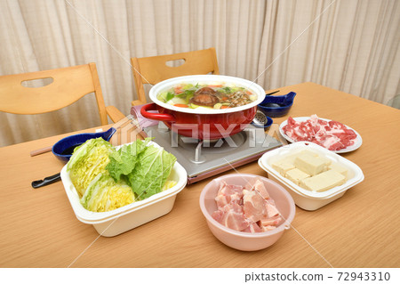 Dining table (pot dish) Dining table (pot dish) 72943310