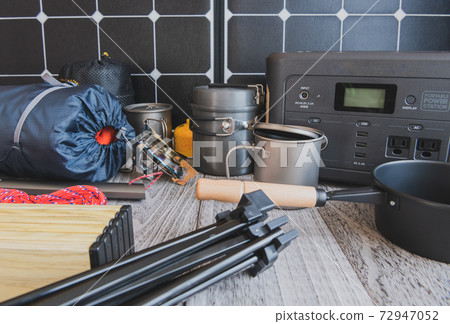 便攜式電源露營設備圖像素材 便攜式電源露營設備圖像素材 72947052